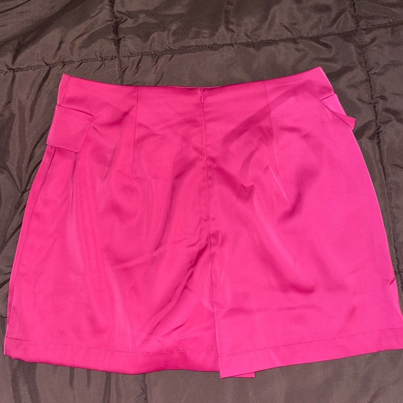 NWT House Of Harlow 1960 Bright Pink Two Piece Skort Crop Blazer set Size 8 - Picture 5 of 9